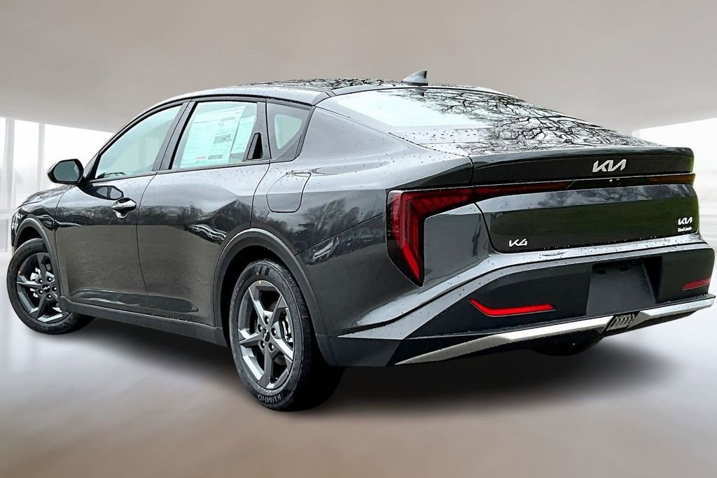 New 2026 Kia K4 LXS FWD image 3