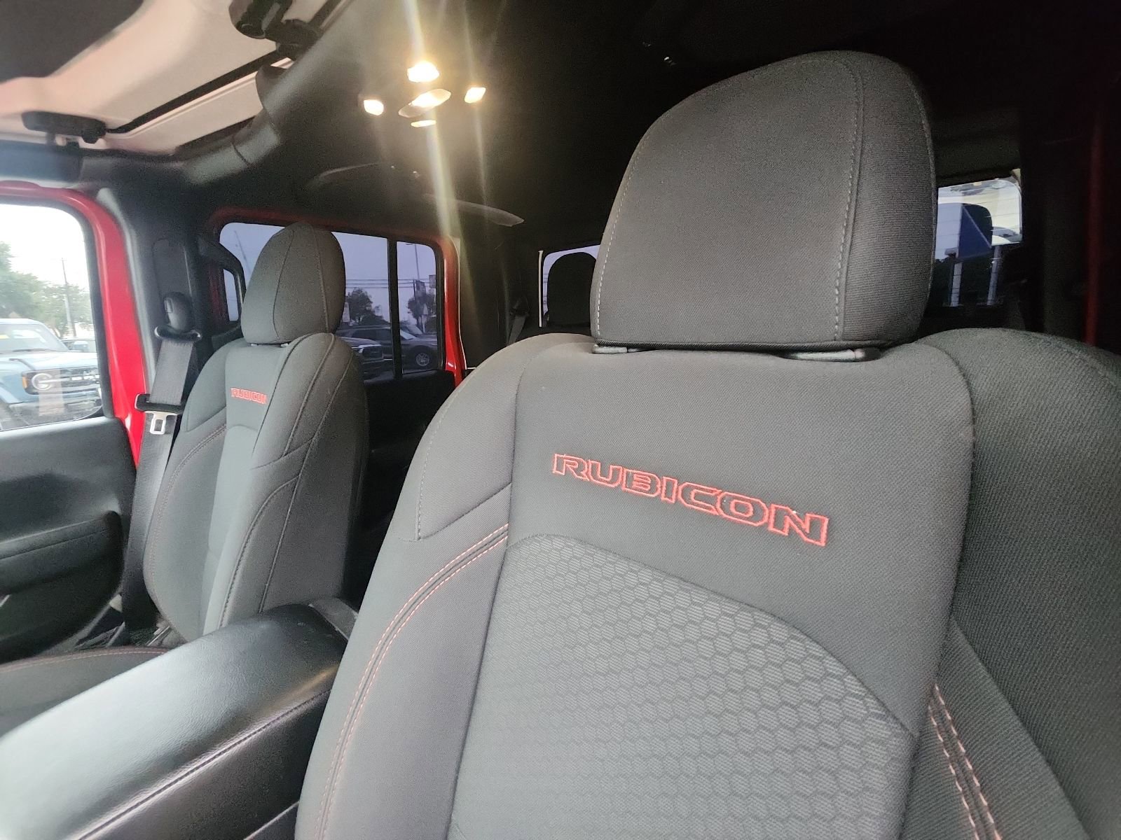 Used 2022 Jeep Gladiator Rubicon w/ Trailer Tow Package AWD/4WD image 12