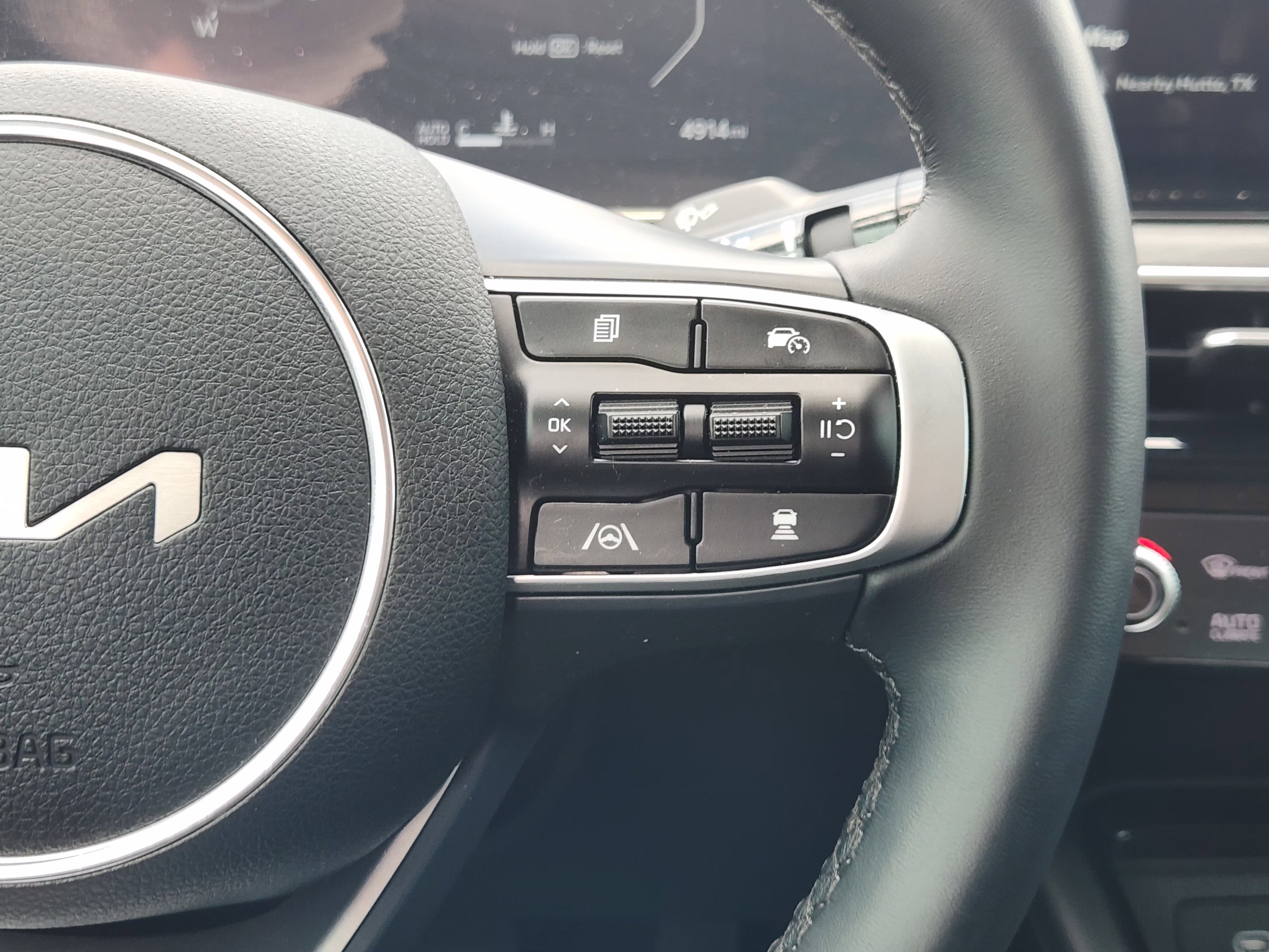 Used 2025 Kia K5 EX FWD image 29