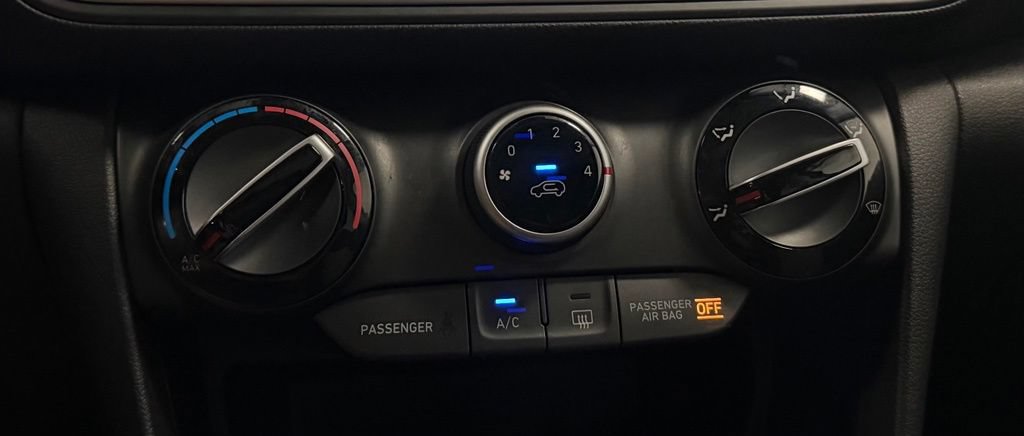 Certified 2021 Hyundai Kona SEL Plus FWD image 20