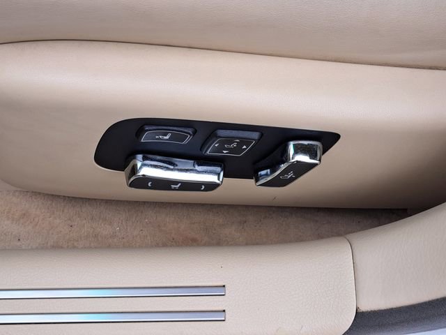 Used 2016 Lexus LS 460 AWD w/ Comfort Package image 7