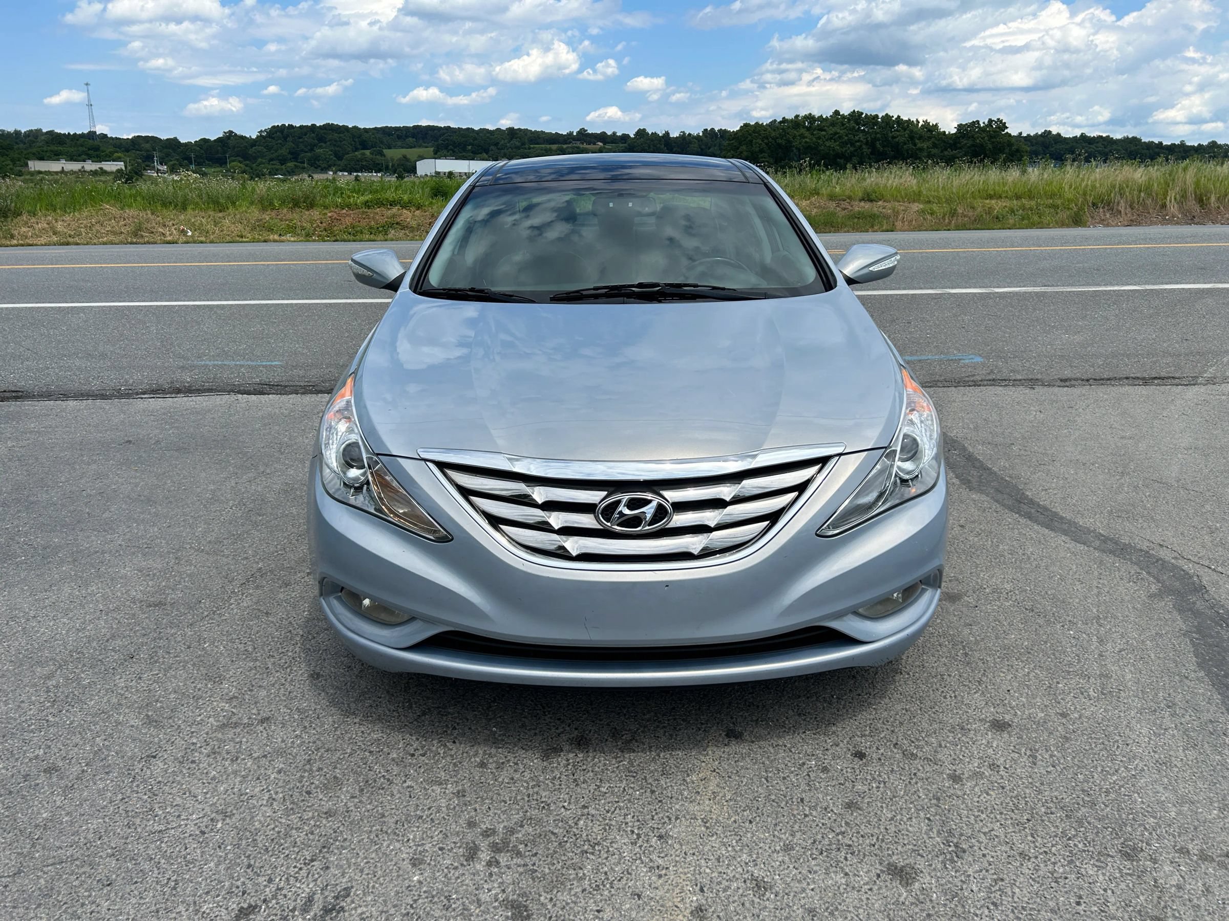 Used 2013 Hyundai Sonata Limited w/ Premium Pkg FWD image 5