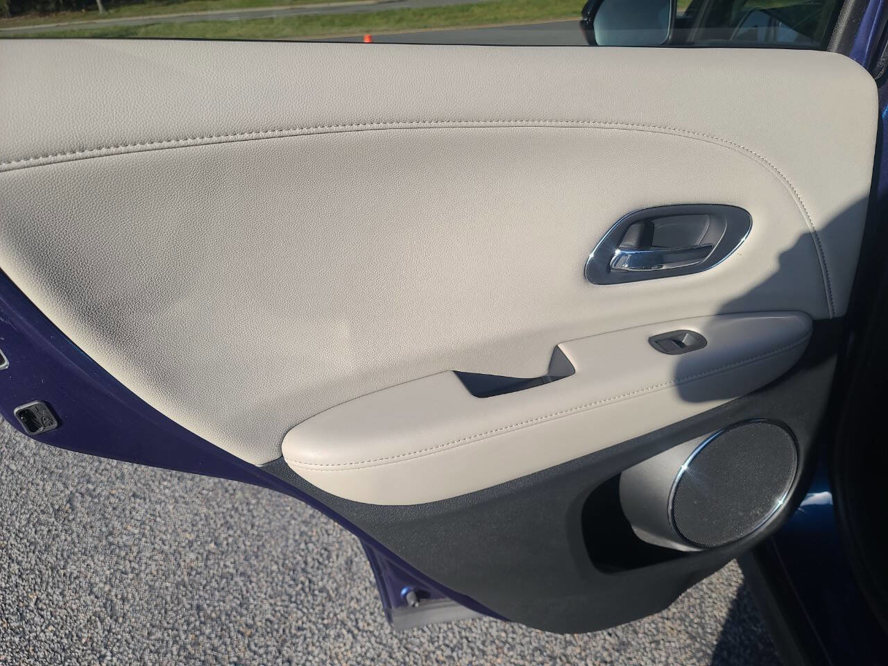 Used 2016 Honda HR-V EX-L image 29