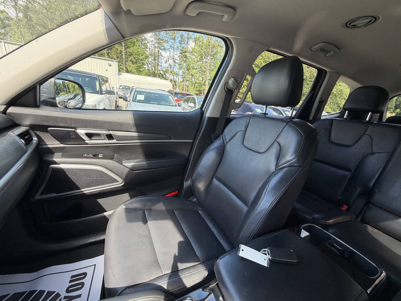 Used 2021 Kia Telluride LX FWD image 23
