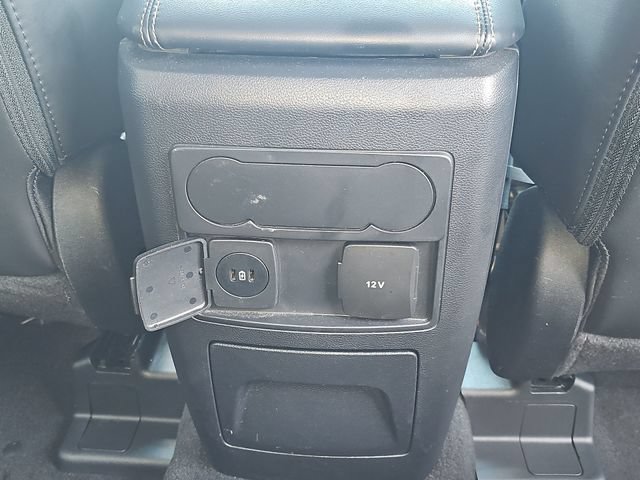 Used 2024 Ford Explorer XLT w/ Equipment Group 202A AWD/4WD image 23