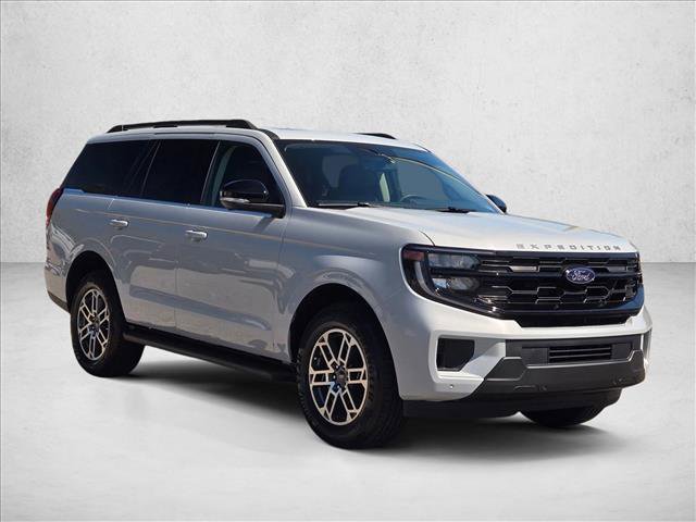 New 2026 Ford Expedition Active image 5