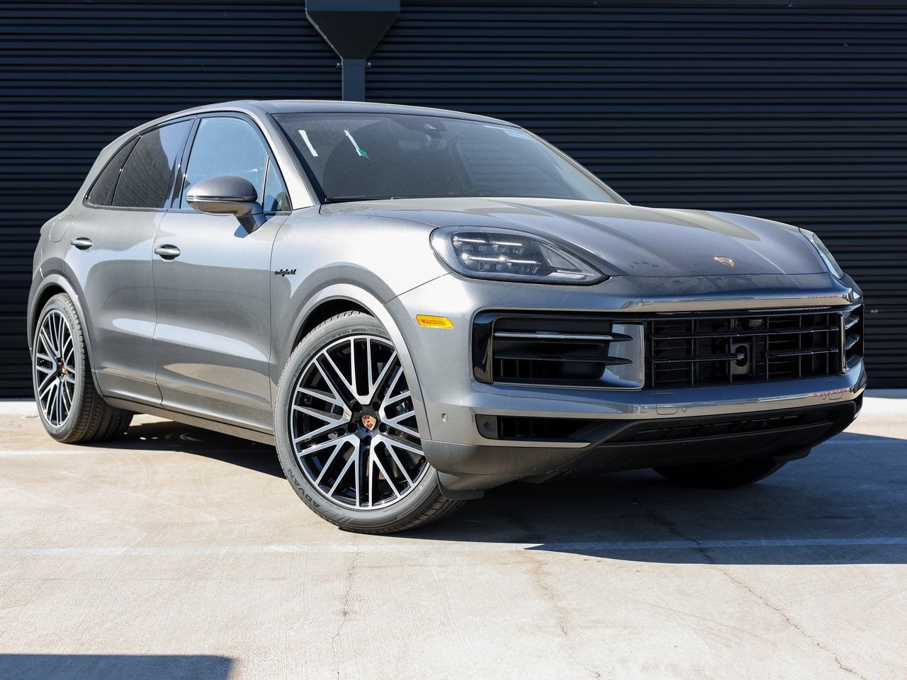 New 2026 Porsche Cayenne E-Hybrid AWD/4WD image 9