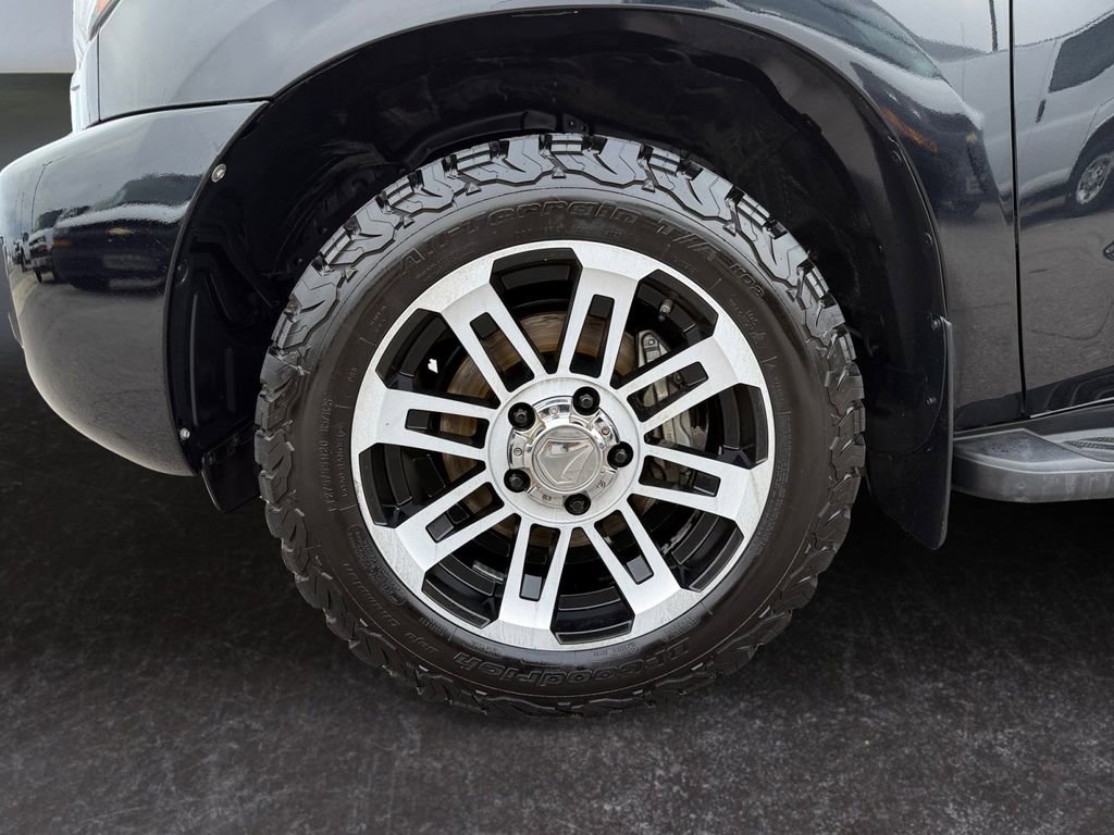 Used 2021 Toyota Sequoia SR5 w/ Premium Package AWD/4WD image 9