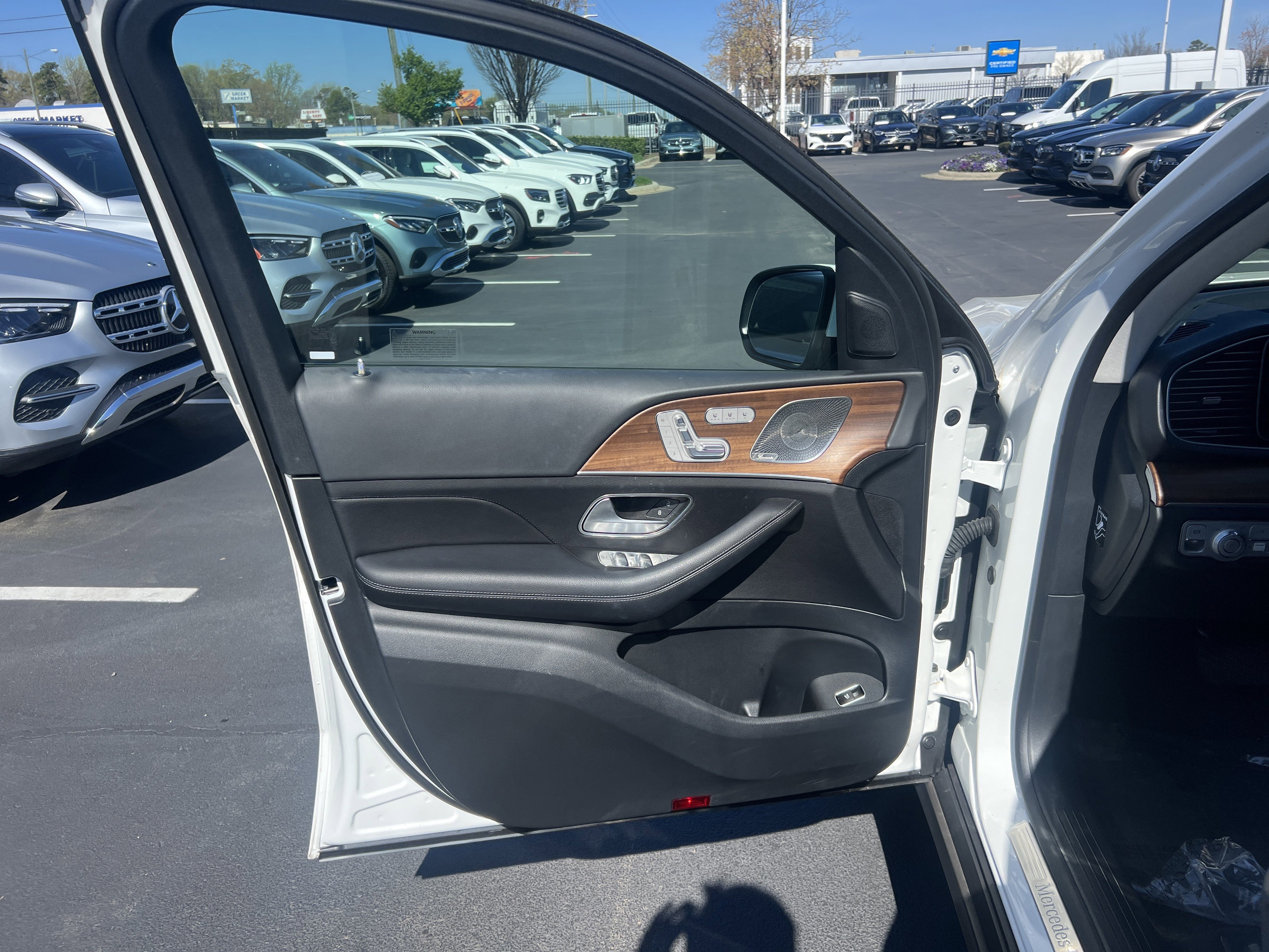 Used 2024 Mercedes-Benz GLE 350 4MATIC image 14