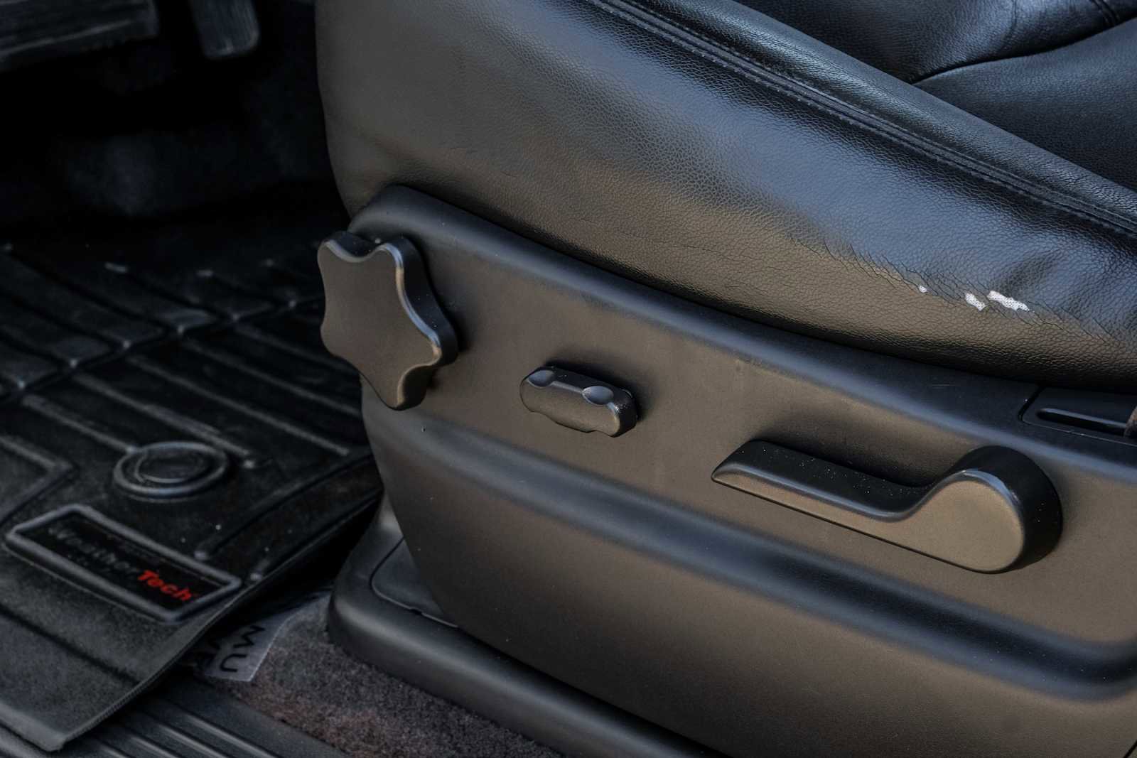 Used 2012 Chevrolet Avalanche LT w/ All-Star Edition image 26