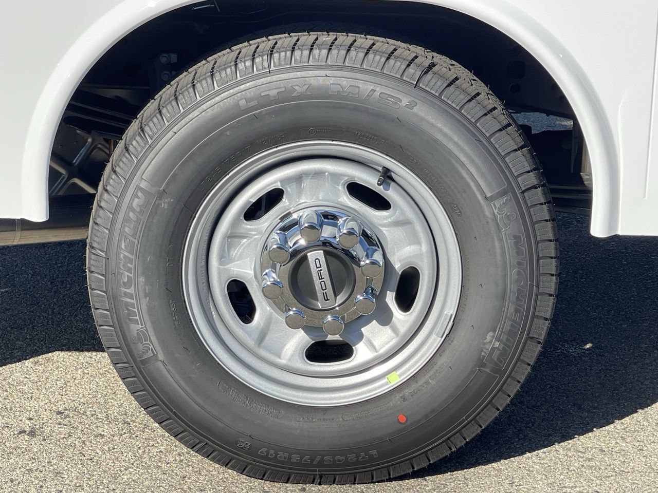 New 2026 Ford F250 XL w/ XL Chrome Package RWD image 11