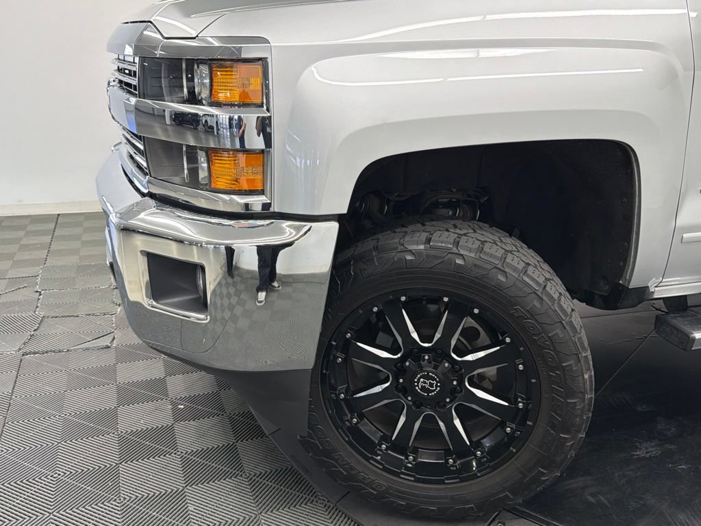 Used 2018 Chevrolet Silverado 2500 LT w/ LT Convenience Package RWD image 5