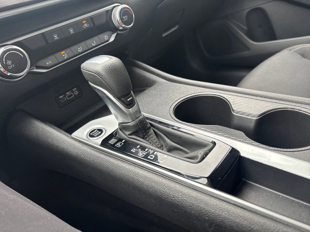 Used 2025 Nissan Altima 2.5 SV image 41