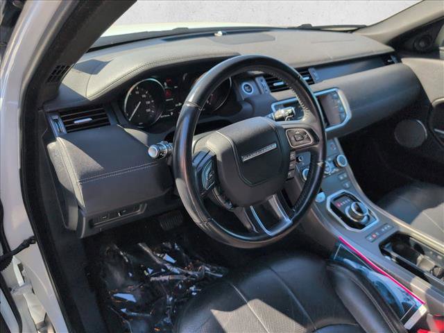 Used 2018 Land Rover Range Rover Evoque SE Premium image 10