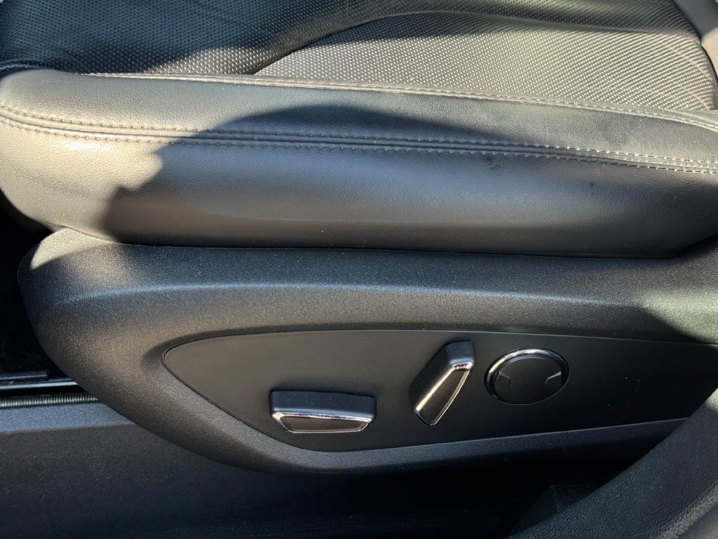 Used 2019 Lincoln Nautilus Reserve FWD image 20