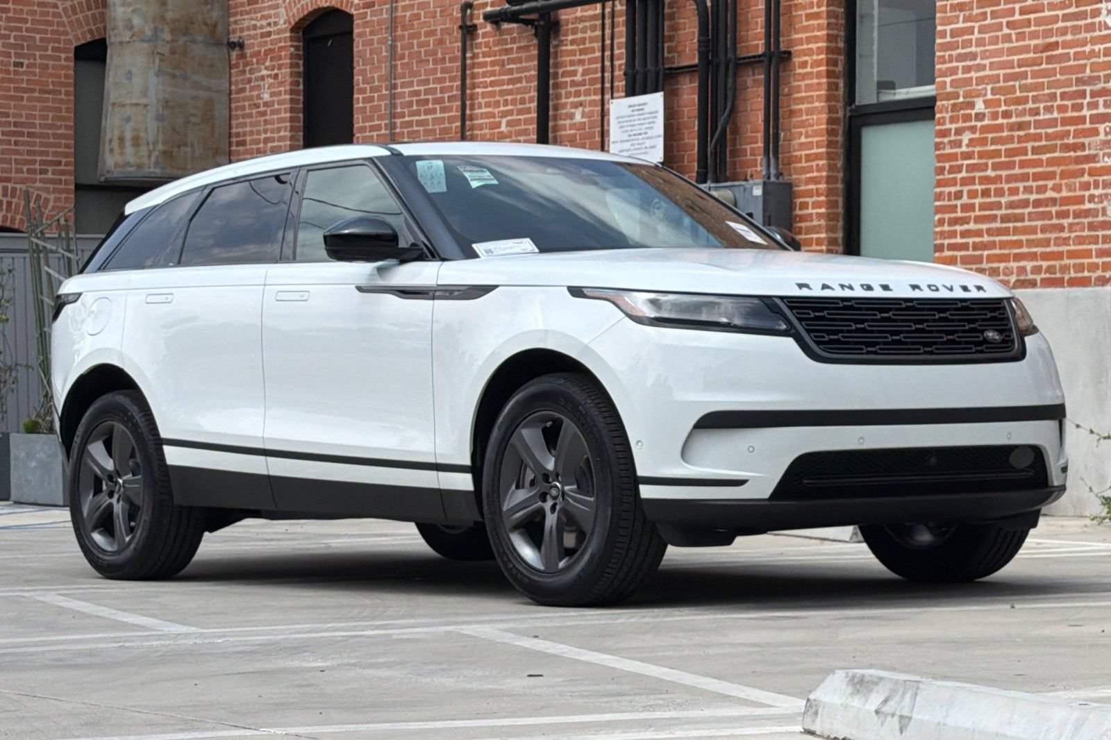 New 2026 Land Rover Range Rover Velar S AWD/4WD image 7