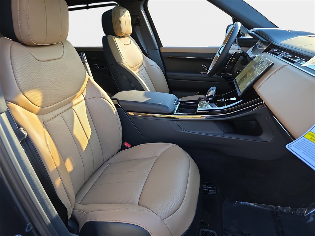 New 2026 Land Rover Range Rover Sport Dynamic SE image 10
