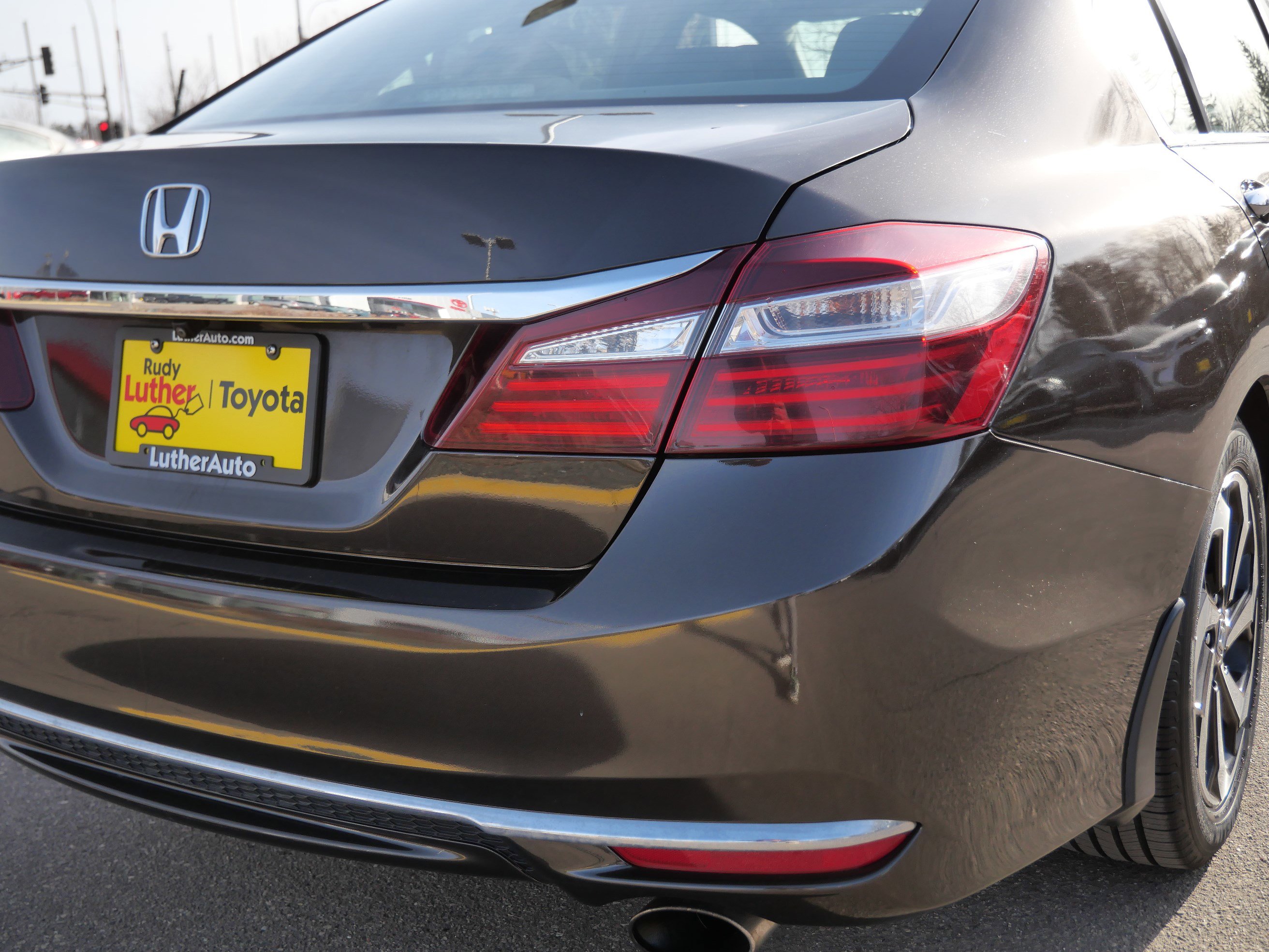 Used 2016 Honda Accord EX-L image 18