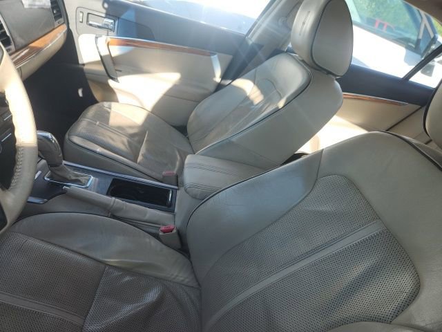 Used 2010 Lincoln MKZ FWD image 9