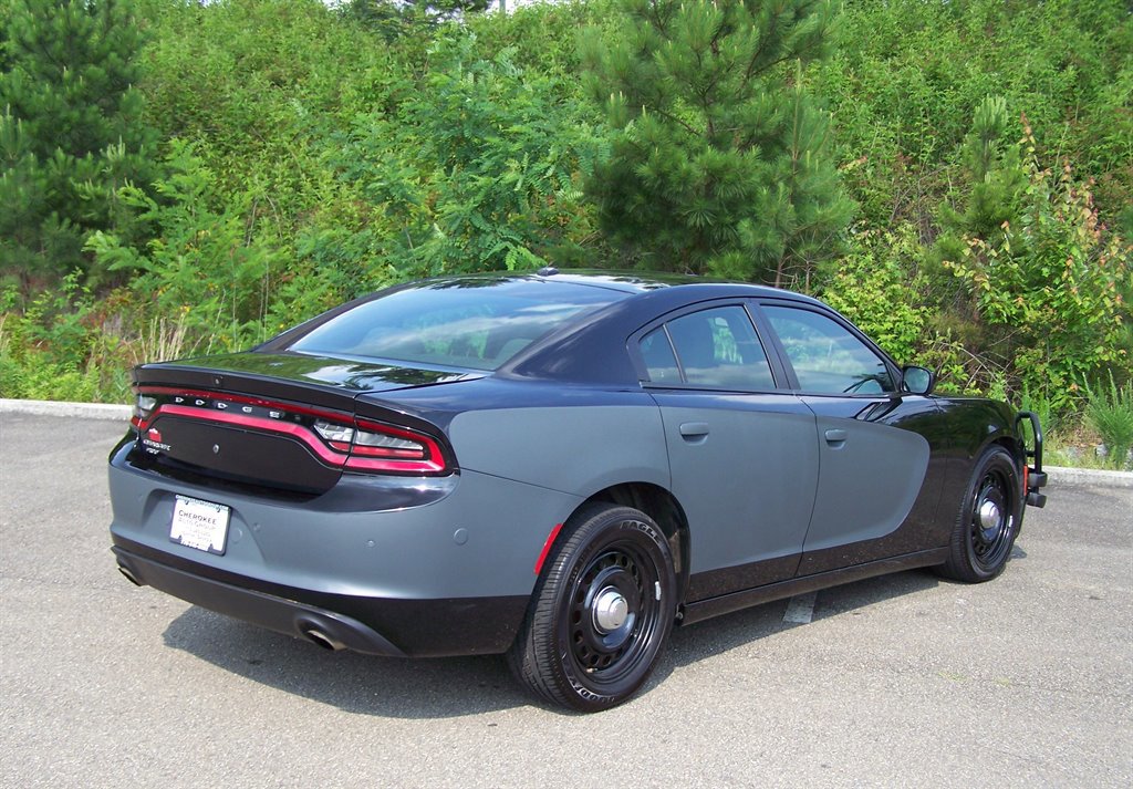 Used 2019 Dodge Charger Police image 3