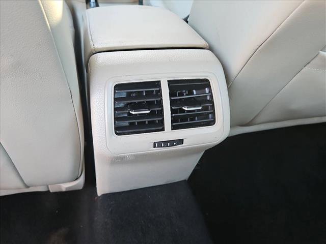 Used 2015 Volkswagen Golf TDI S image 17