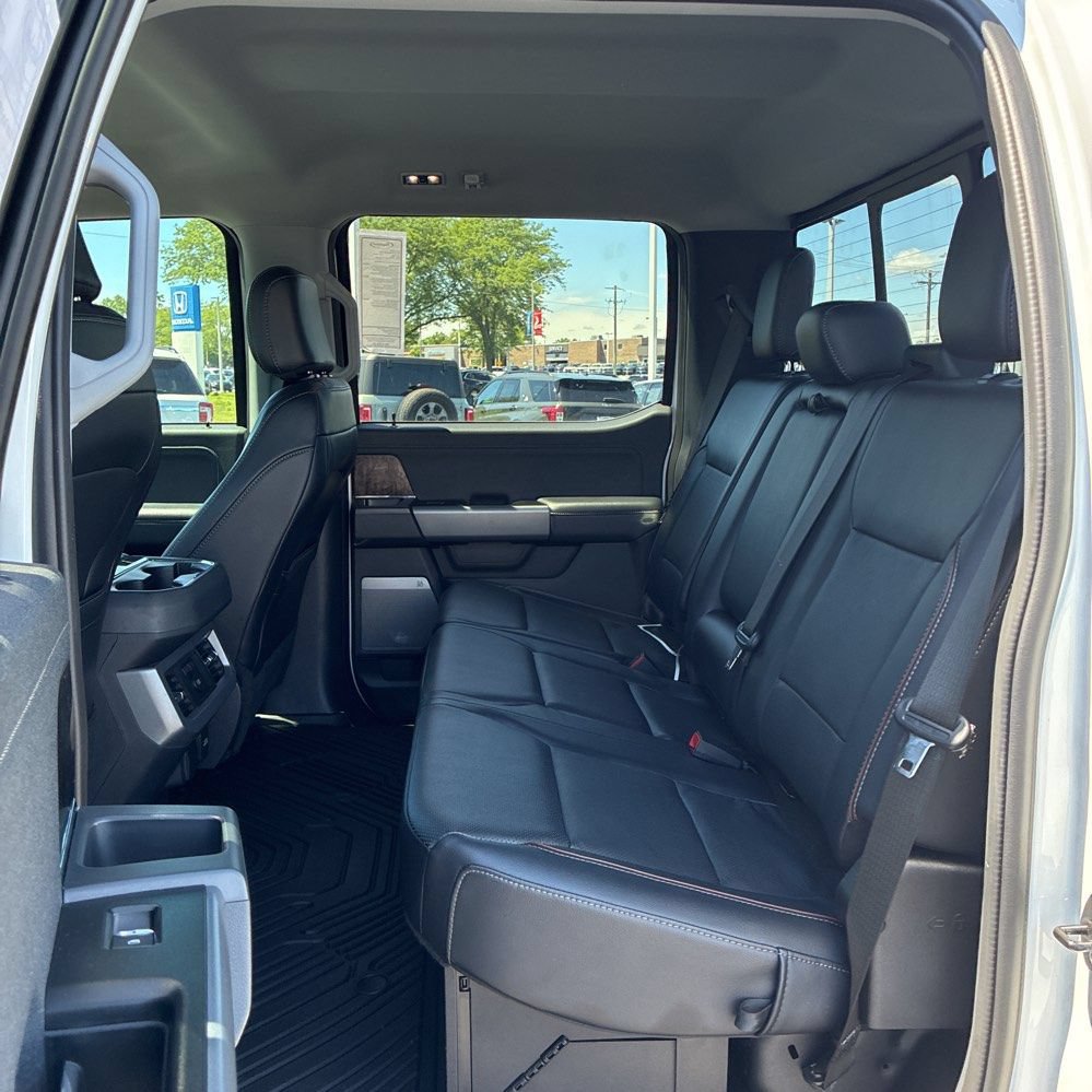 Used 2023 Ford F250 Lariat w/ Black Appearance Package AWD/4WD image 25