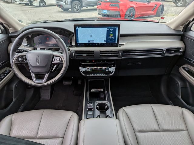 Used 2025 Lincoln Corsair Grand Touring w/ Equipment Group 301A AWD/4WD image 29