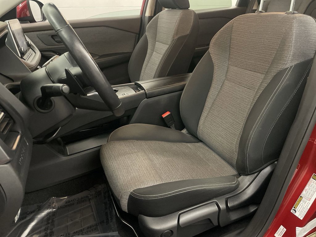 Used 2022 Nissan Rogue S image 12