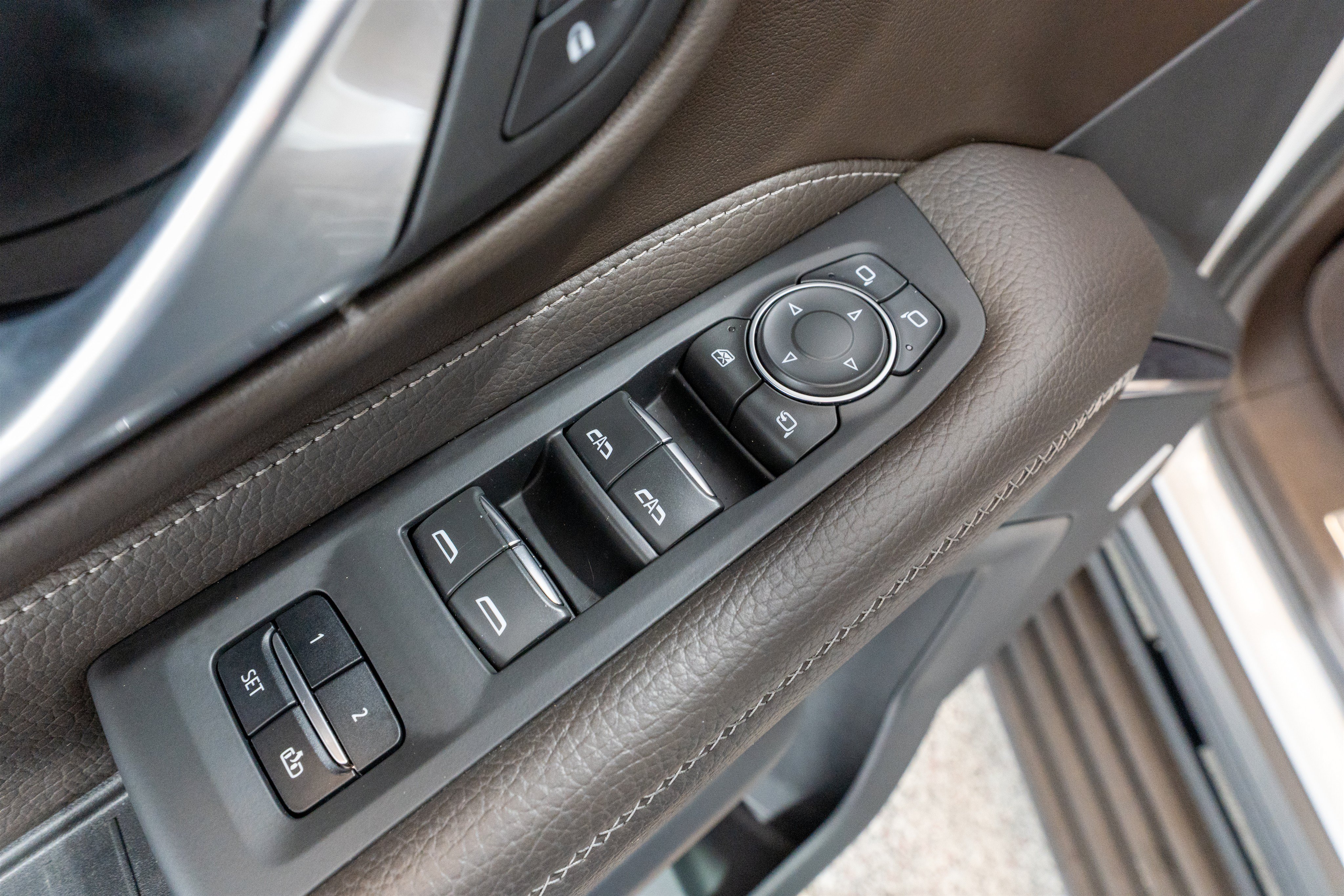 Used 2022 GMC Yukon Denali AWD/4WD image 15