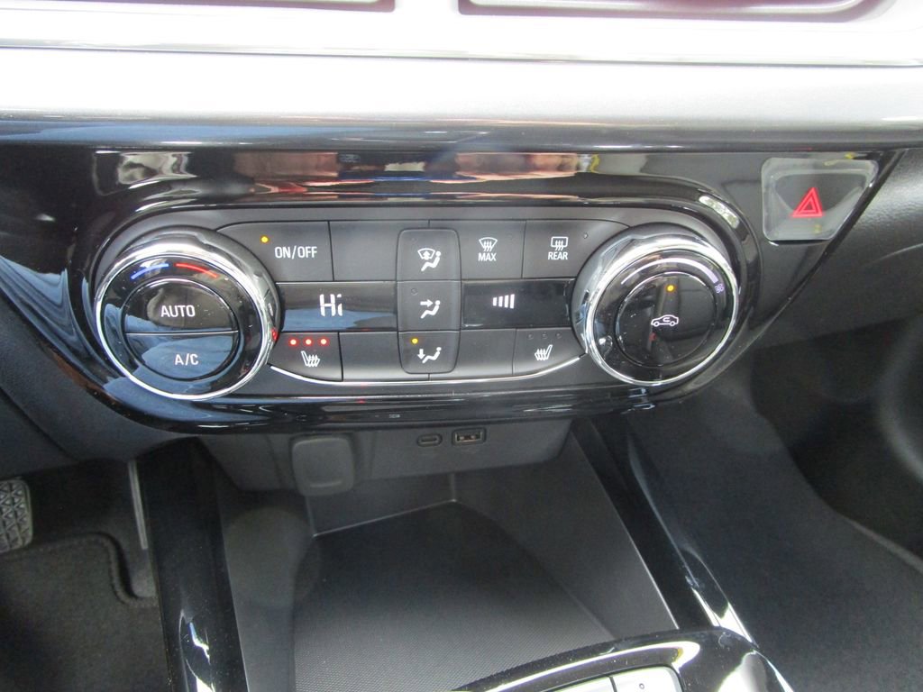 New 2026 Chevrolet Trax ACTIV w/ Driver Confidence Package image 26