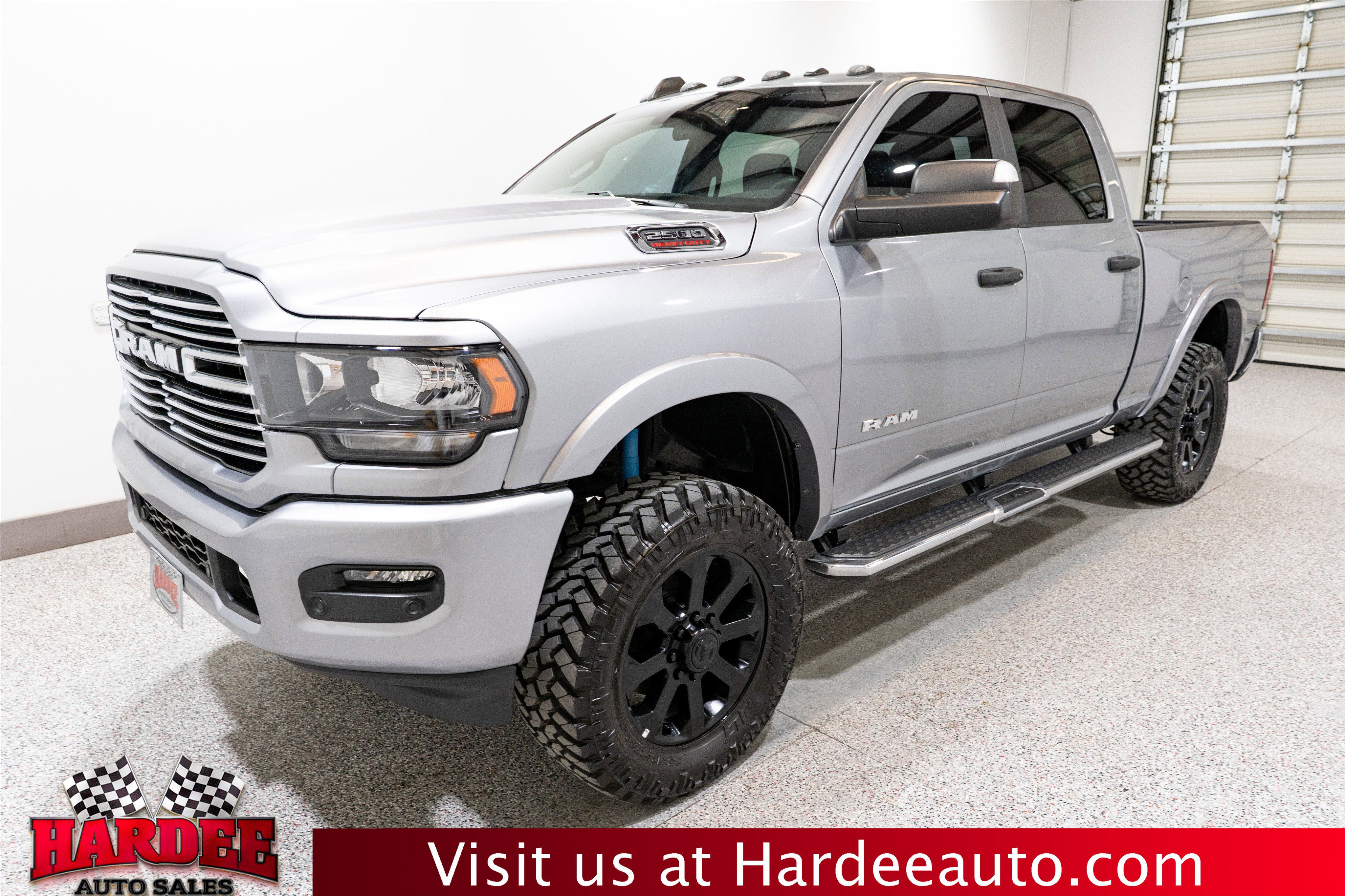 Used 2022 RAM 2500 Big Horn w/ Snow Chief Group AWD/4WD image 2