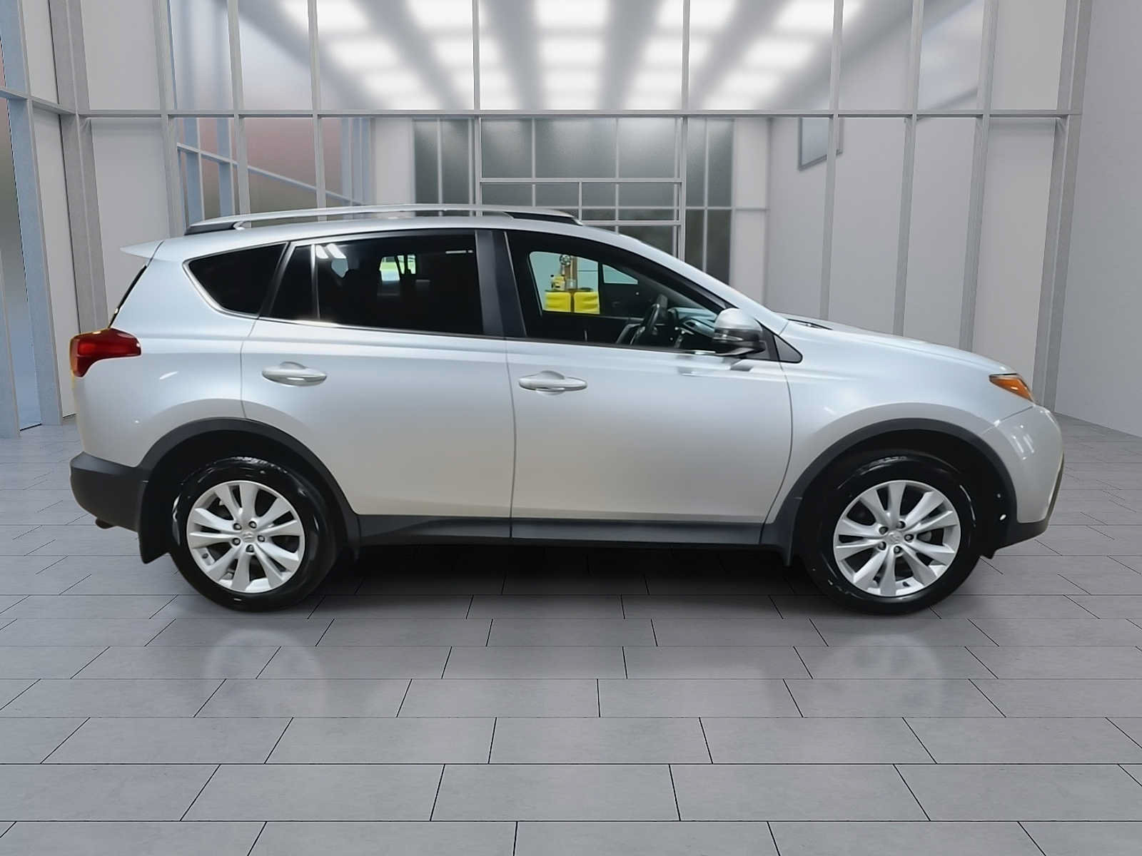 Used 2015 Toyota RAV4 Limited AWD/4WD image 9