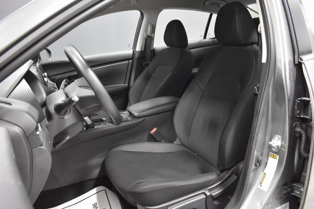 Certified 2025 Nissan Sentra S image 5