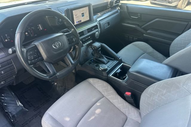 Used 2025 Toyota Tacoma SR5 AWD/4WD image 11
