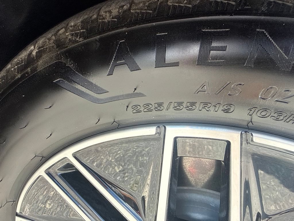Used 2025 Ford Mustang Mach-E Premium AWD/4WD image 32