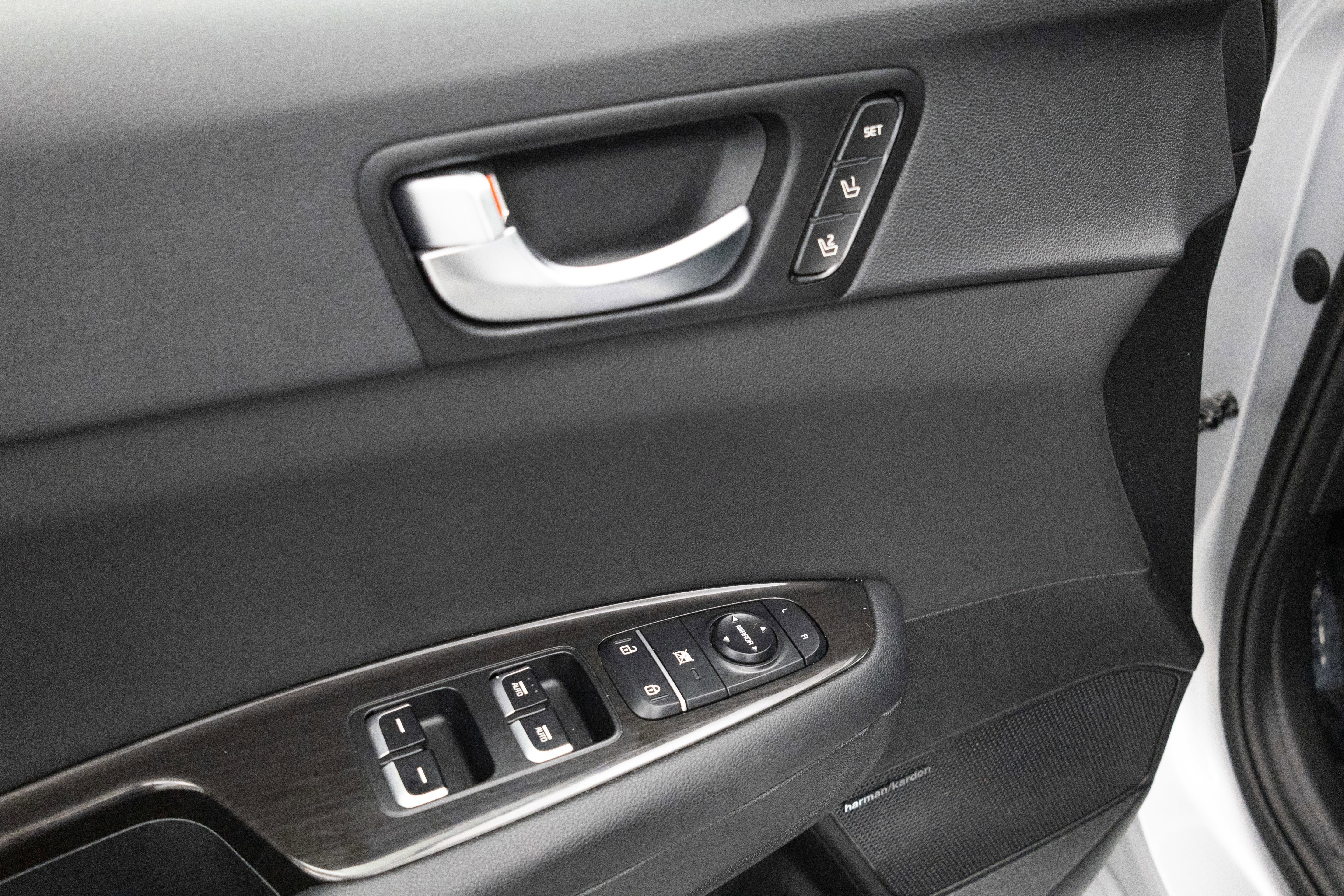 Used 2020 Kia Optima Premium image 22