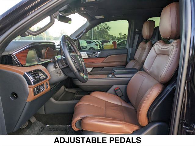 Used 2024 Lincoln Navigator Reserve AWD/4WD image 25