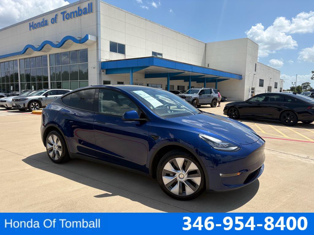 Used 2022 Tesla Model Y Long Range AWD/4WD image 1