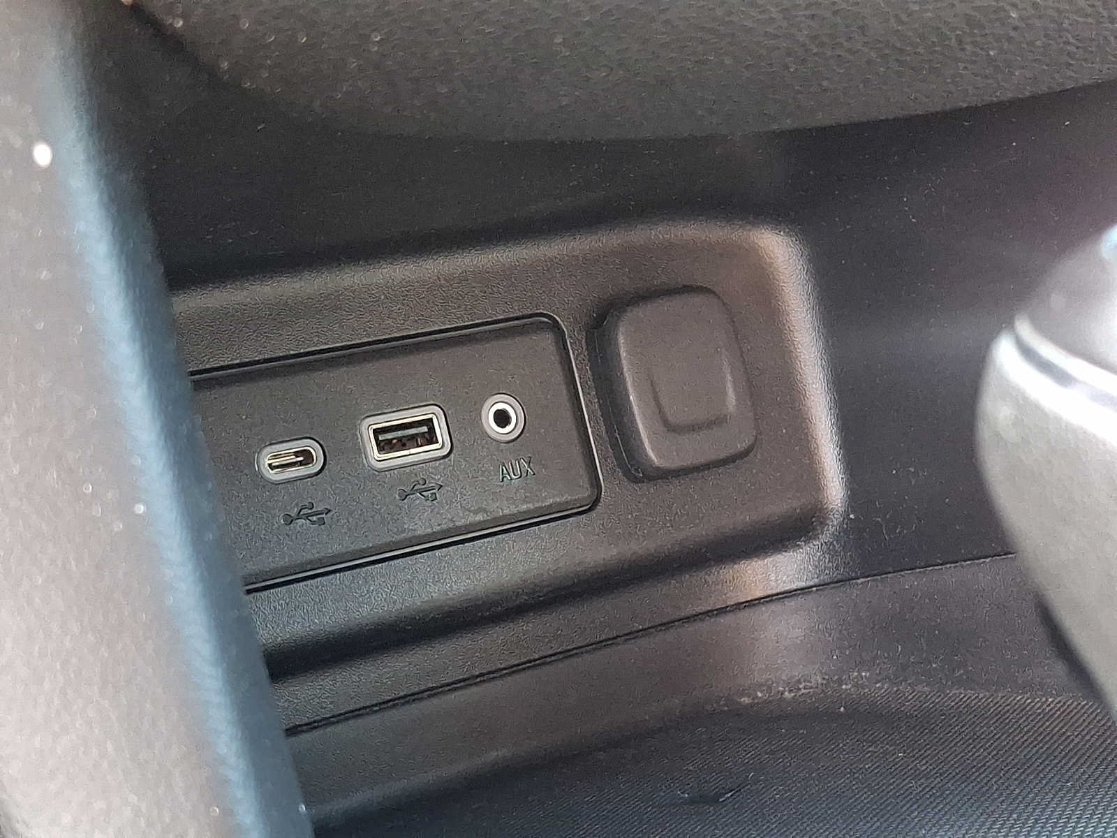 Used 2019 Chevrolet Equinox LT AWD/4WD image 25