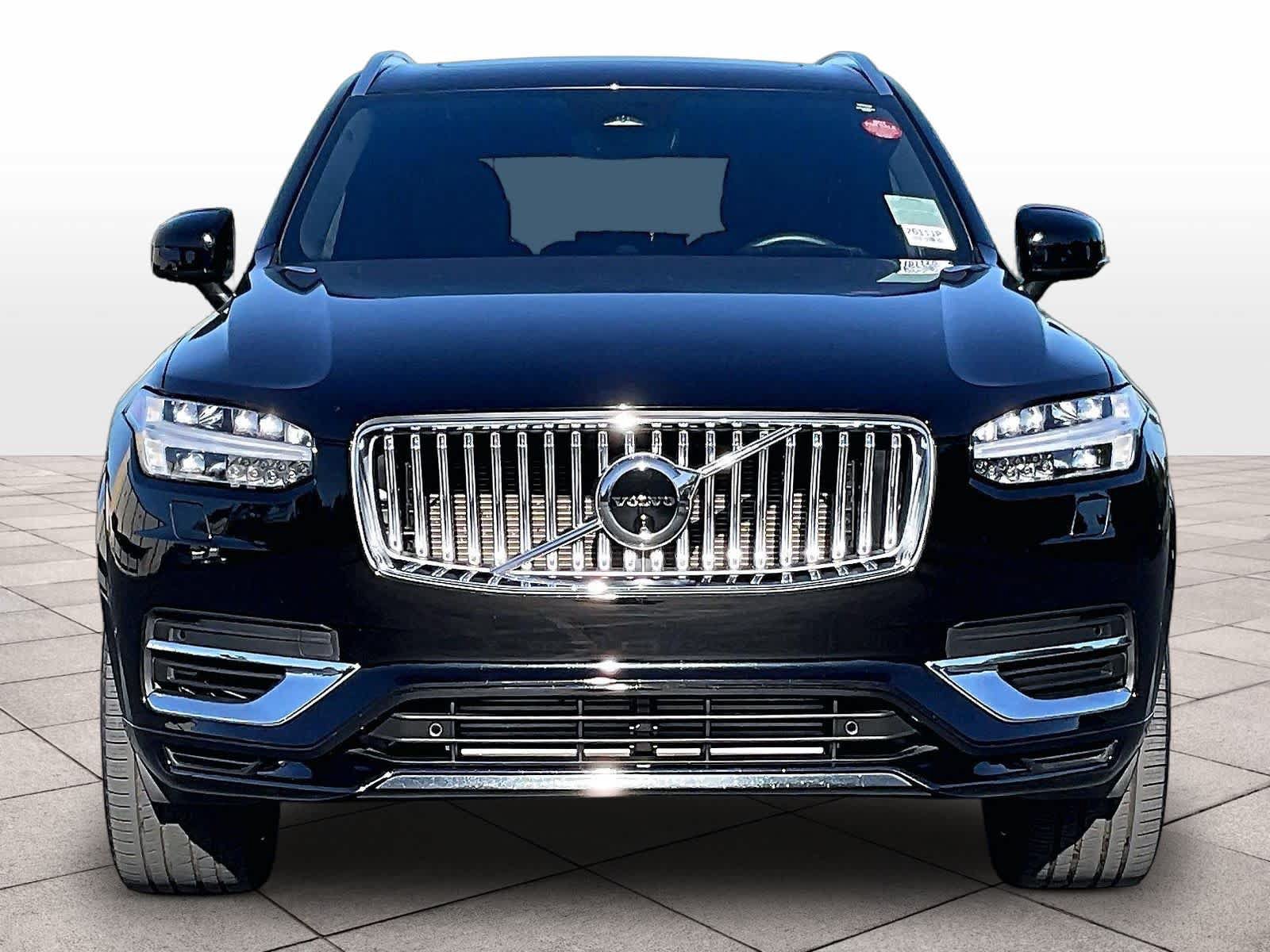 Used 2024 Volvo XC90 T8 Ultimate w/ Protection Package Premier AWD/4WD image 3