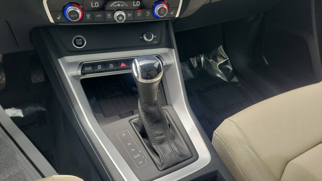 Used 2024 Audi Q3 2.0T Premium image 15