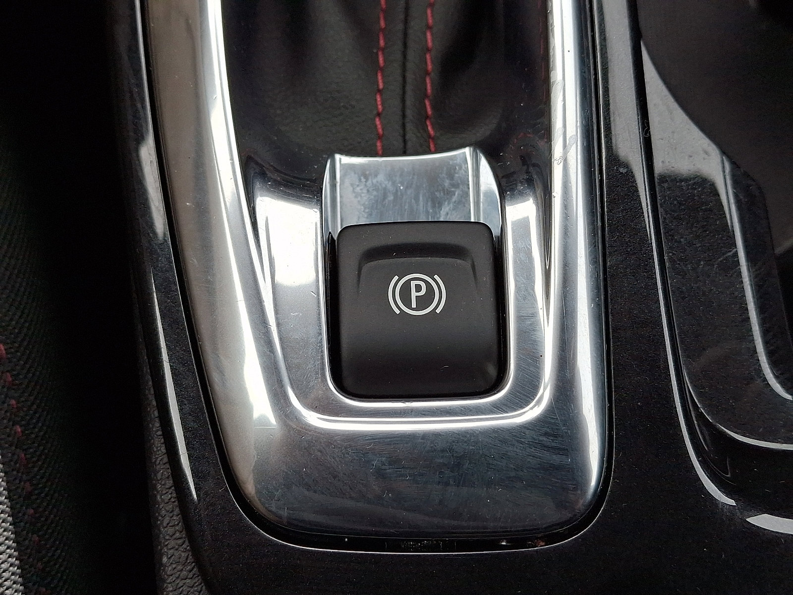 Used 2023 Chevrolet TrailBlazer RS w/ Convenience Package image 25