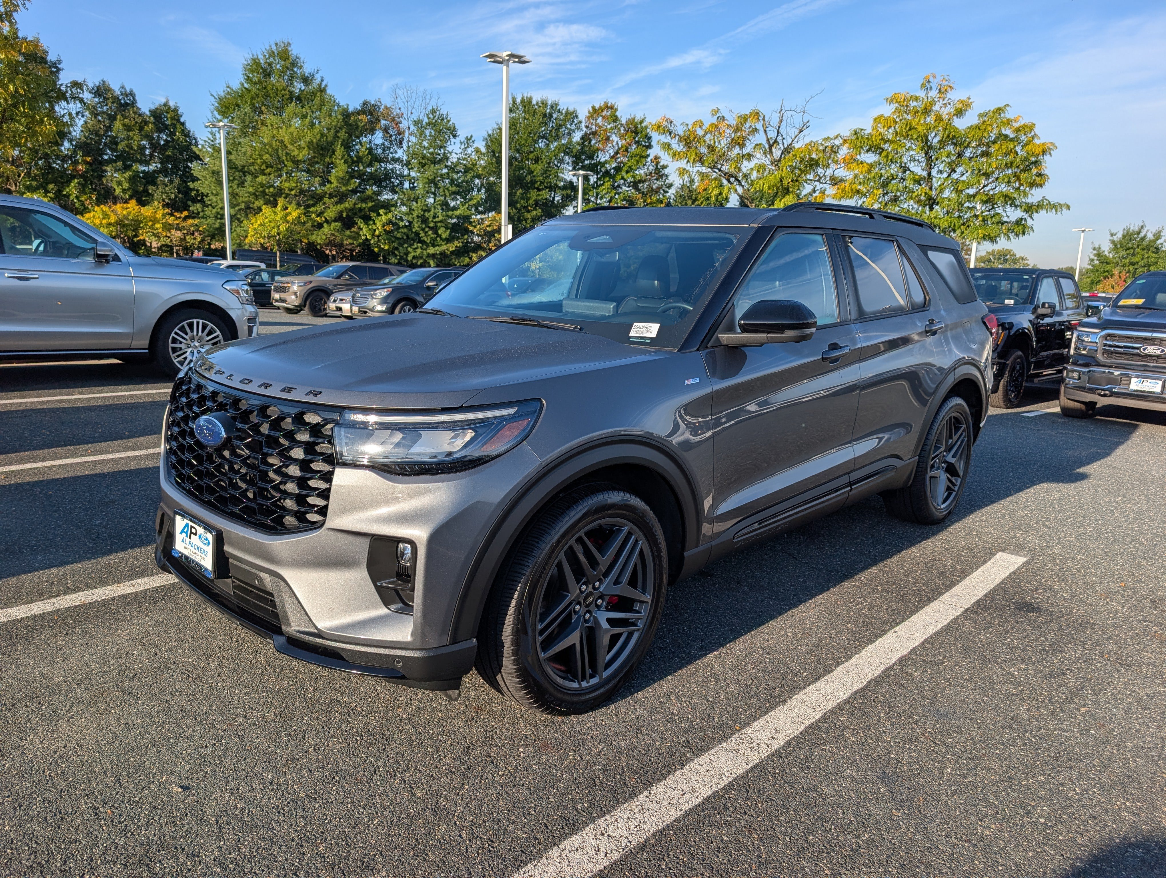 Certified 2025 Ford Explorer ST-Line w/ Premium Package AWD/4WD image 8