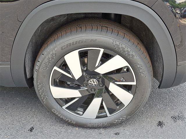 New 2025 Volkswagen Atlas Cross Sport SE image 7
