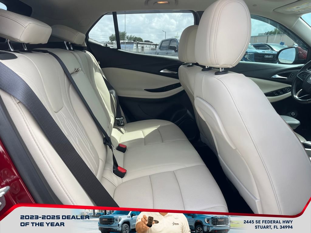 Used 2025 Buick Encore GX Avenir w/ Avenir Technology Package image 16