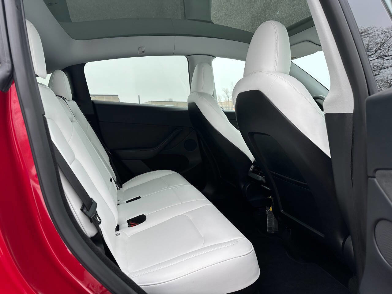 Used 2024 Tesla Model Y Long Range image 9
