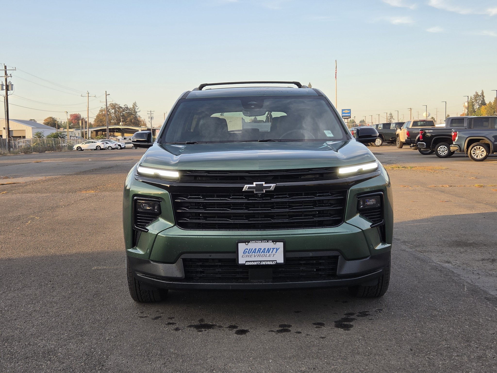 New 2027 Chevrolet Traverse LT w/ Enhanced Driving Package AWD/4WD image 2