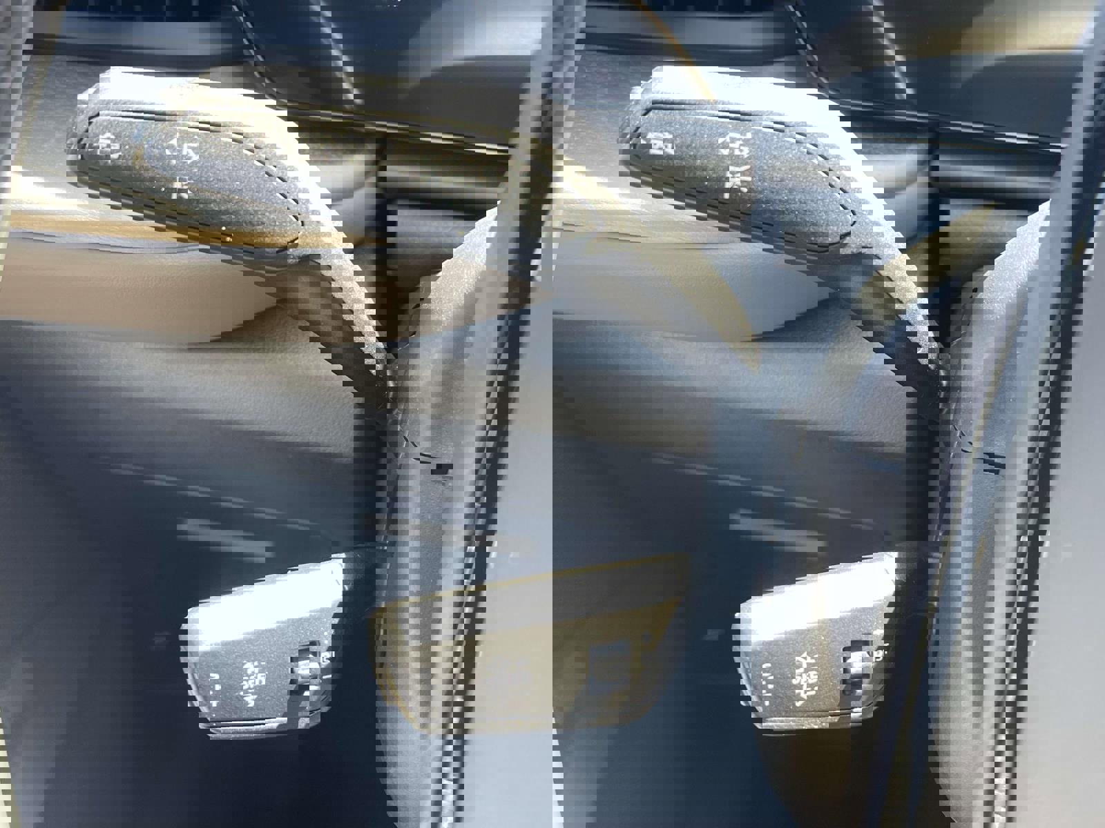 Certified 2025 Audi Q5 Prestige image 23