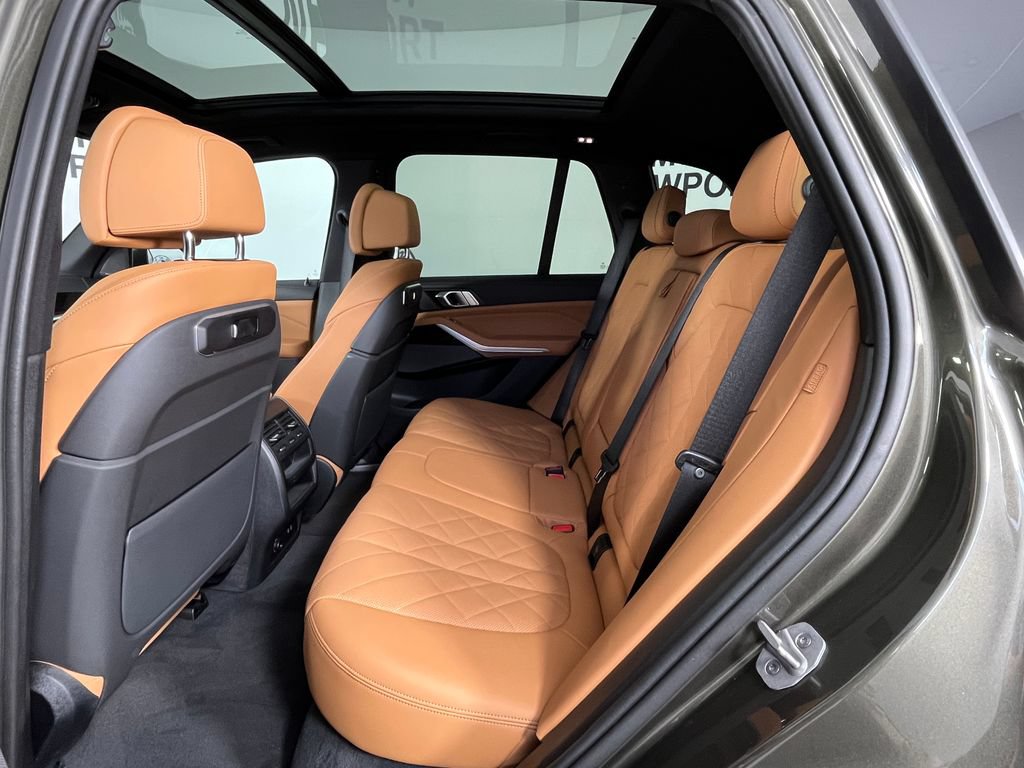 Certified 2024 BMW X5 xDrive40i w/ Premium Package AWD/4WD image 20
