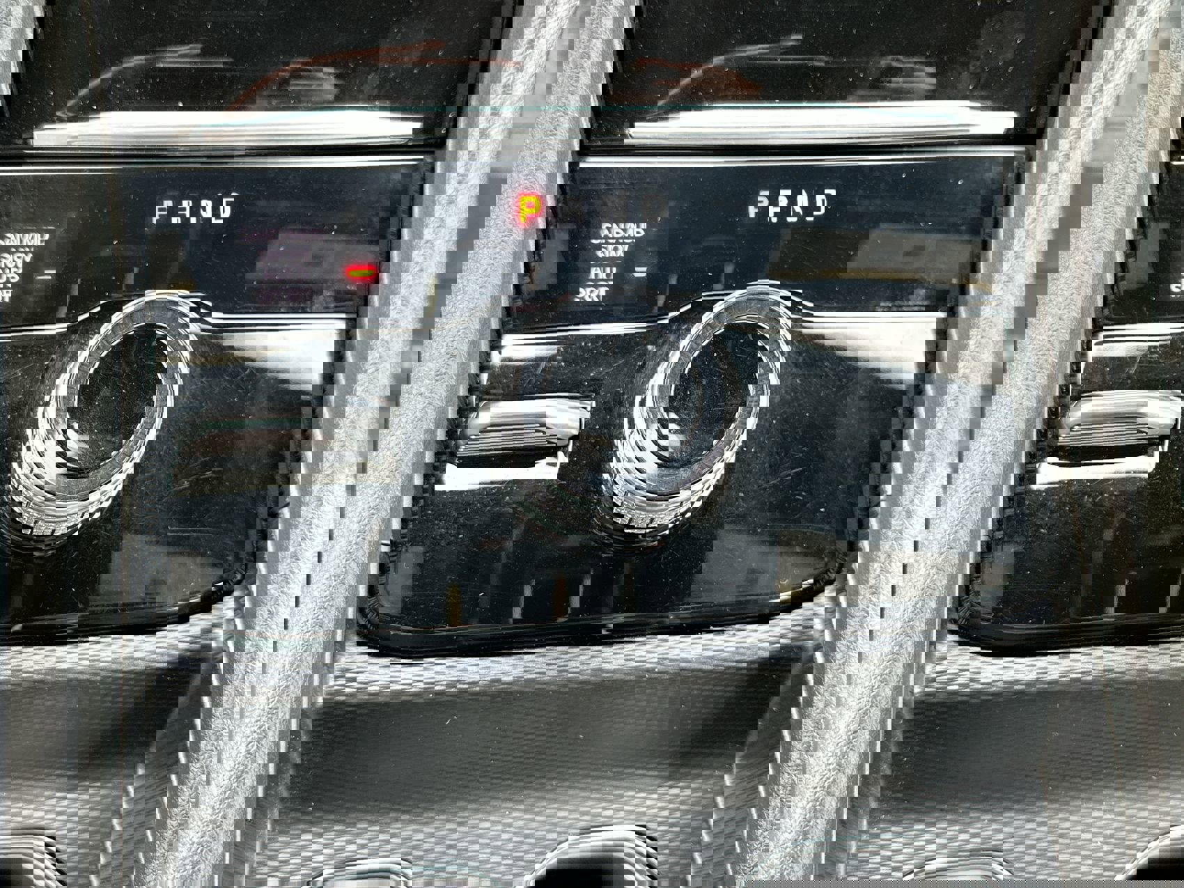 Used 2025 Jeep Grand Cherokee Limited image 20